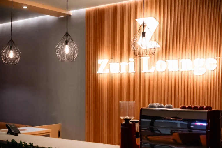 Zuri Lounge