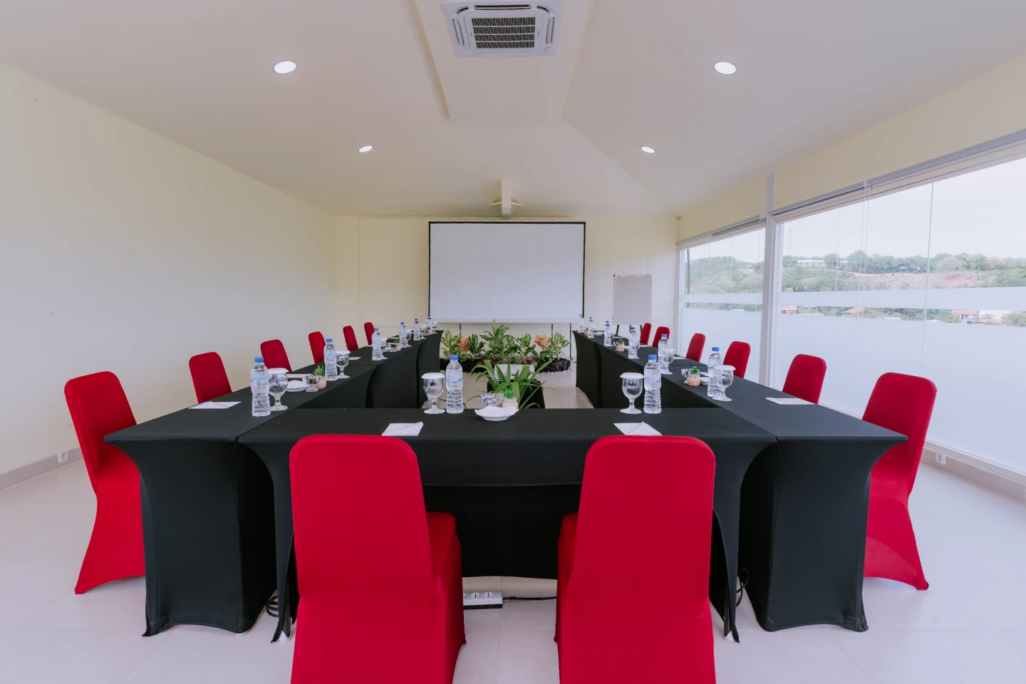 Awan Meeting Room